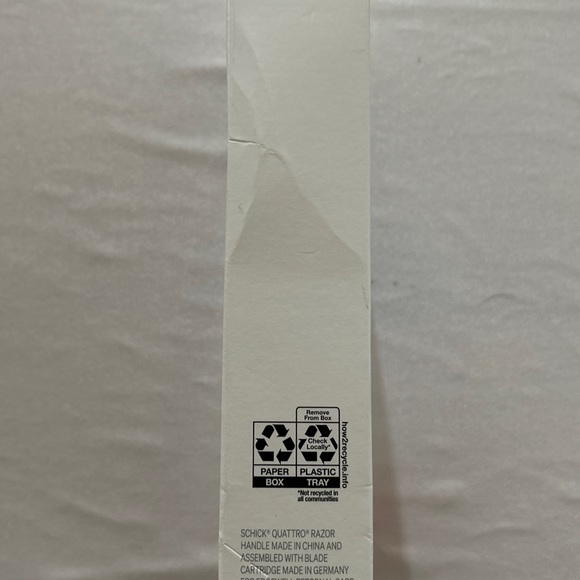 Men’s Schick Hydro & Quattro Razors 2 package bundle New Factory Sealed - Picture 9 of 13